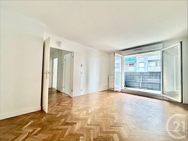 Appartement F2 à vendre - 2 pièces - 43.3 m2 - CLICHY - 92 - ILE-DE-FRANCE - Century 21 Calmette